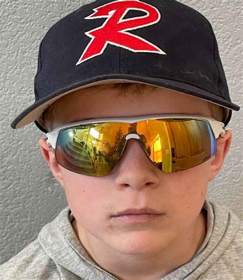 best sunglasses for youth baseball.